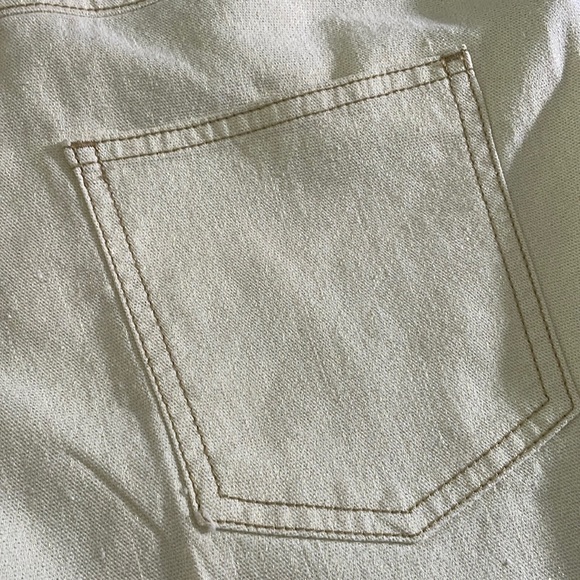 Ruby Rd. Gem embellished front pockets cream colored jeans with gold sheen - Picture 3 of 6